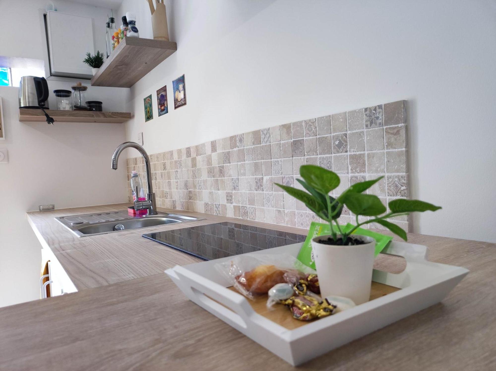 Studio Avec Clim Et Terrasse Proche Du Centre Ville D'Awinion Zewnętrze zdjęcie