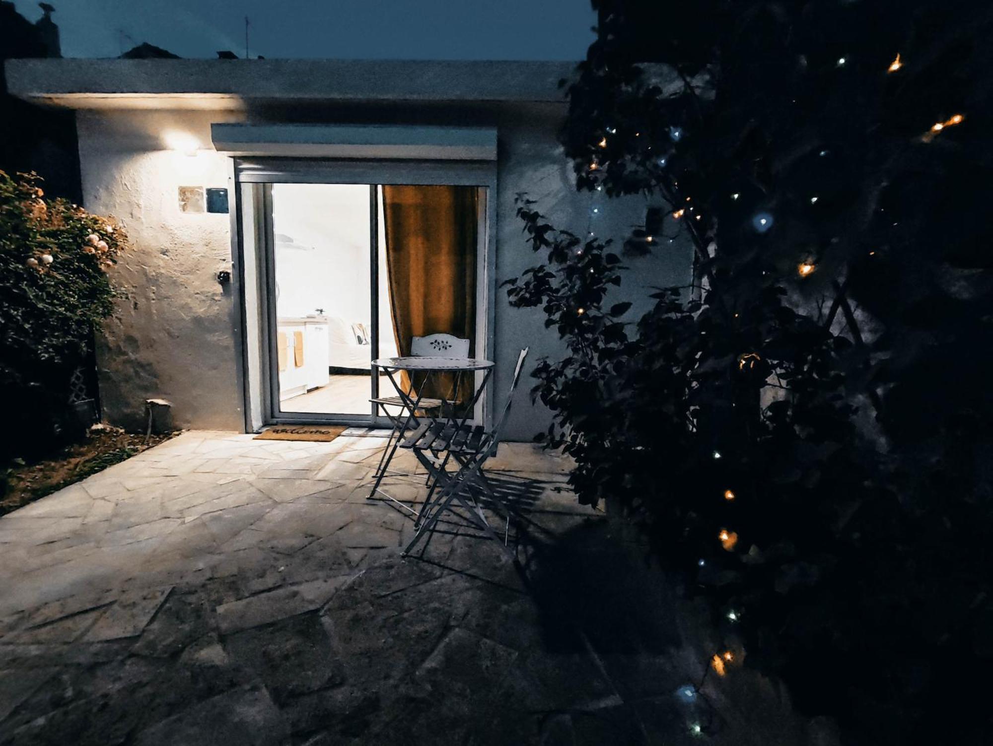 Studio Avec Clim Et Terrasse Proche Du Centre Ville D'Awinion Zewnętrze zdjęcie